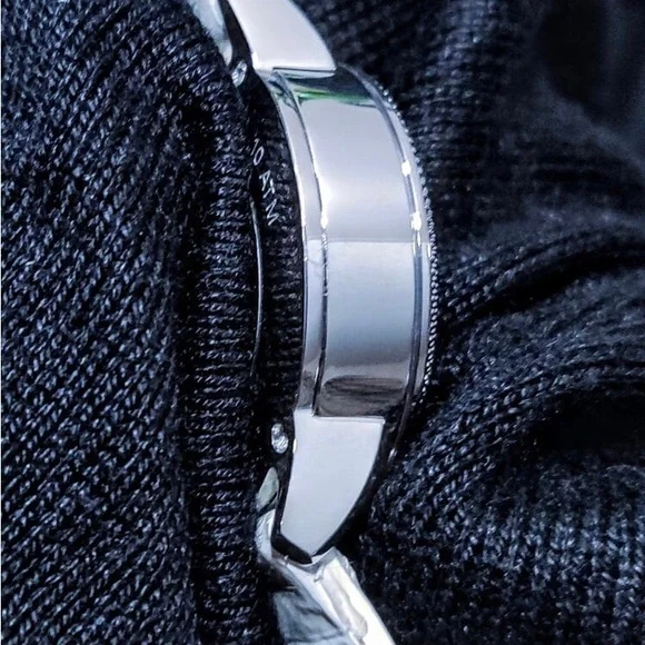 Michael Kors Jet Set Sports Mother of Pearl Dial Chrono Women's Watch EUC - Picture 2 of 10